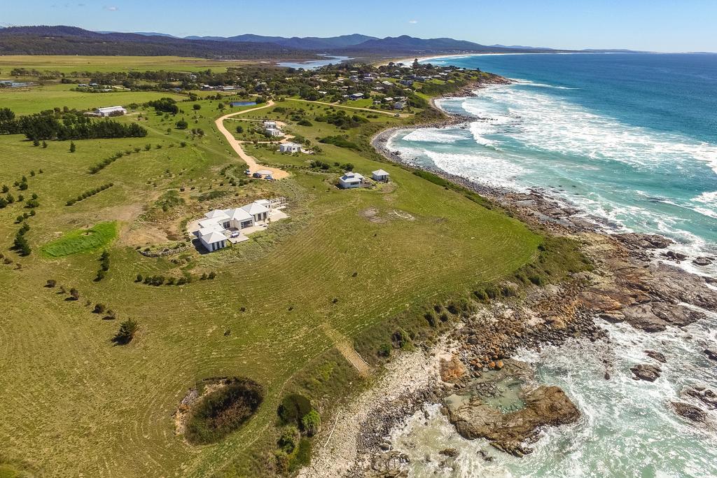 Saltwater - Absolute Oceanfront, Fire Pits, Some Villas With Hot Tubs And Sauna Falmouth Quarto foto